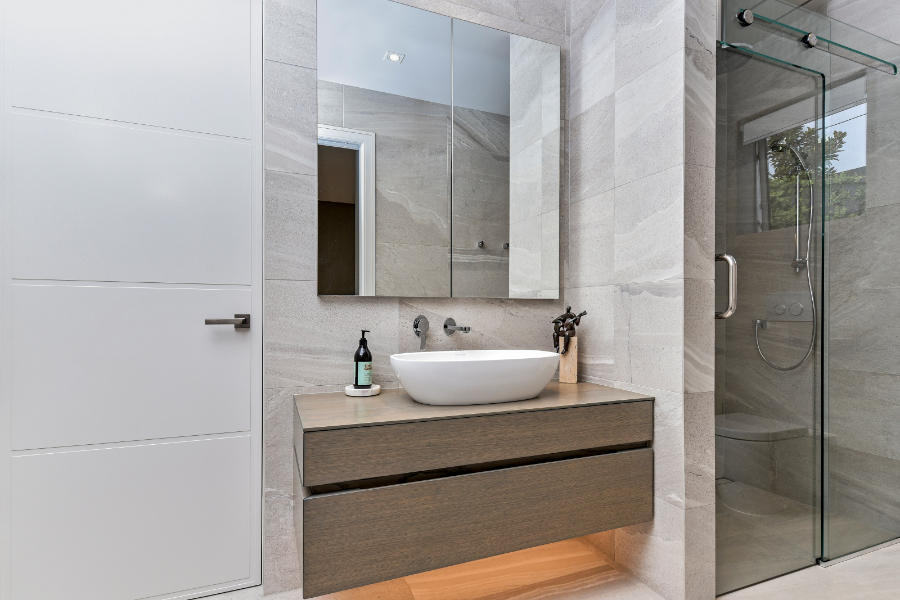 Understated Elegance HOTY - bathroom and vanities (4)-235